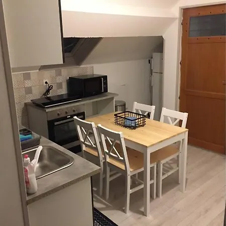 F2 Bis Proche De Toutes Commodites